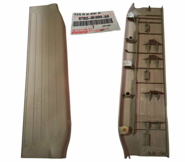 Scuff Door Plate ( Right ) For Toyota Innova - 679130K080A0