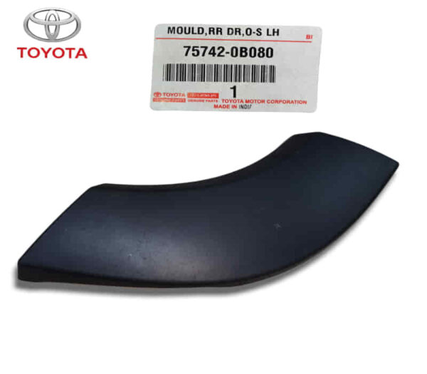 Rear Door Outer Cover For Toyota Qualis - 757420B080