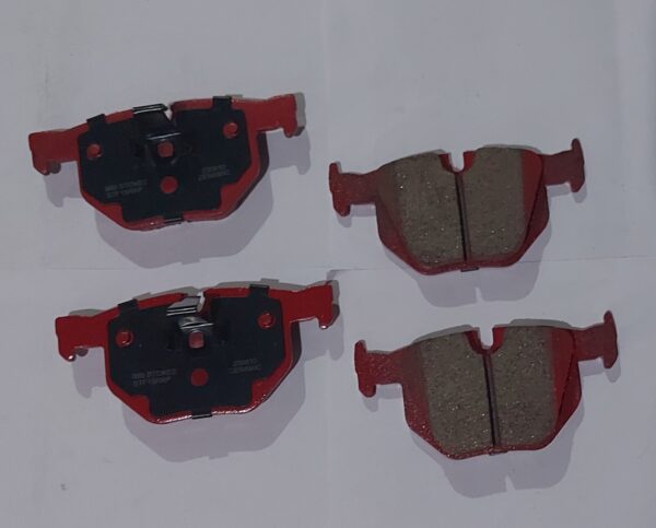 Rear Brake Pad For BMW X5 F15 - 34212339276 / 34216763044 / 34216784135